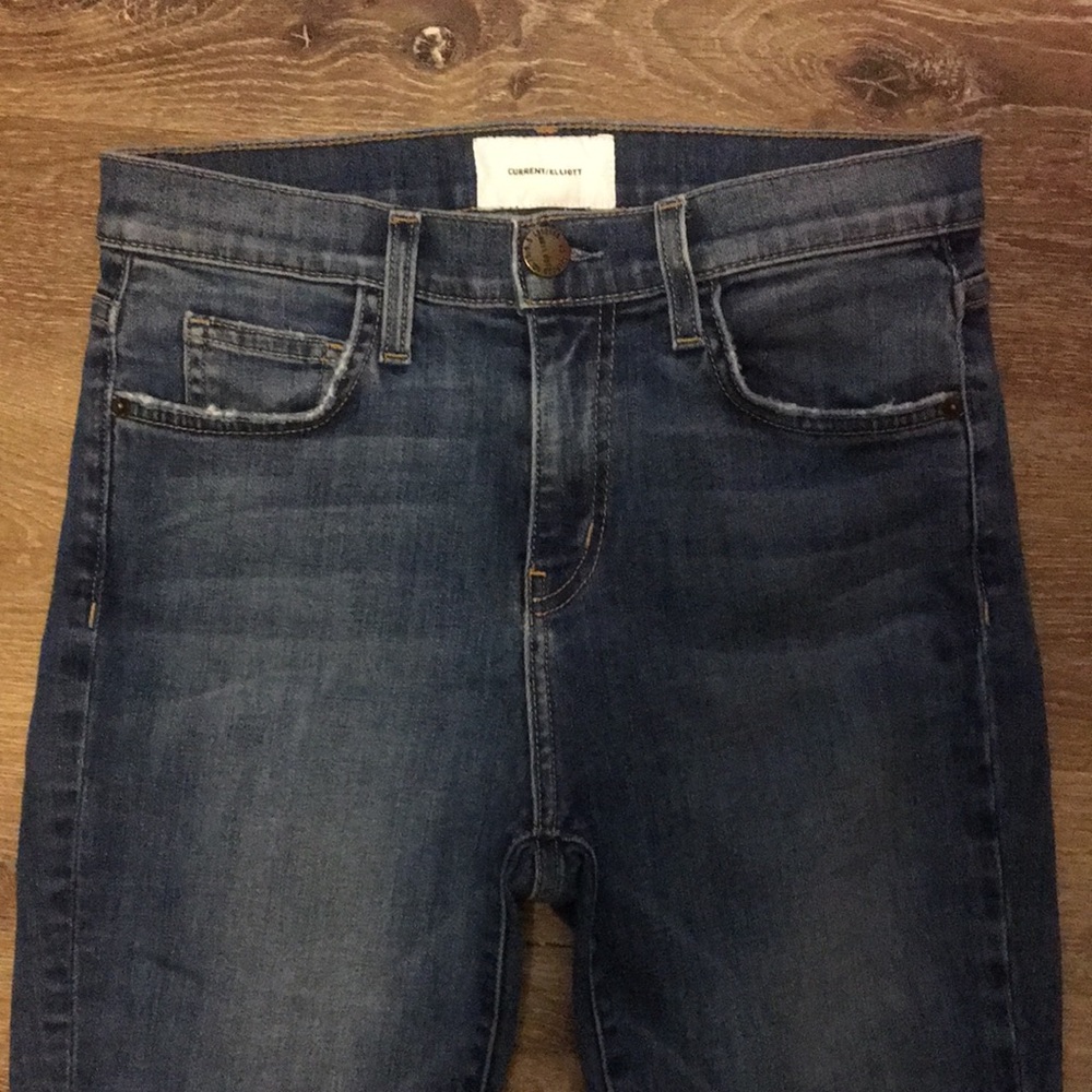 Current Elliott stretchy skinny jeans 26